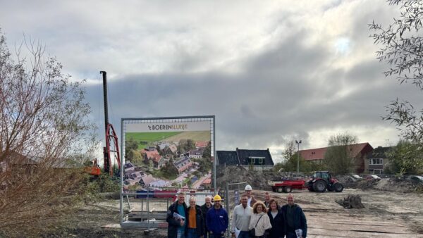 Feestelijke start bouw Oostknollendam!