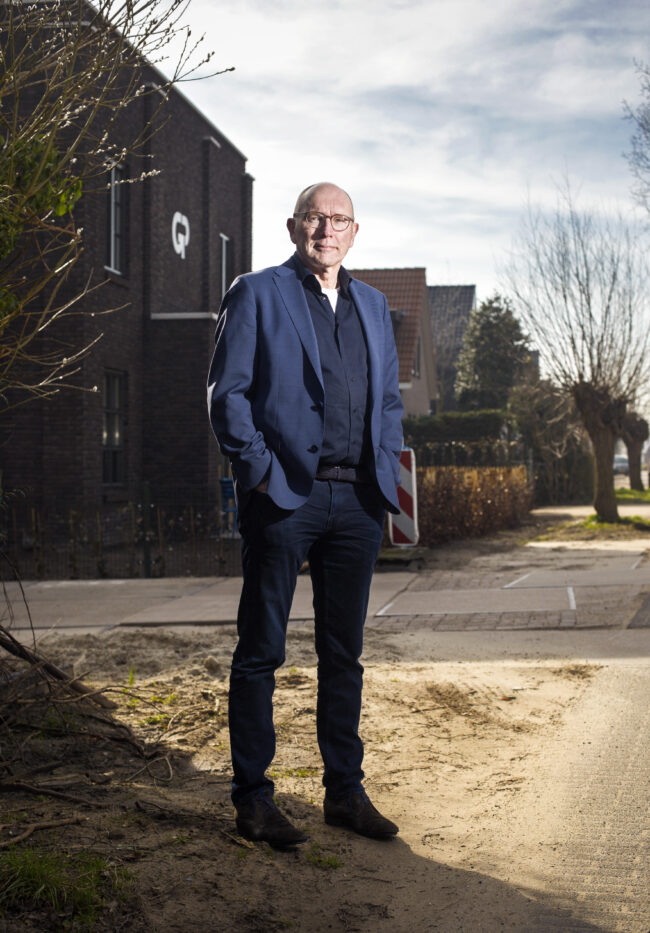 Marcel Wester van GP Groot bij de nieuwbouw Groots Heiloo