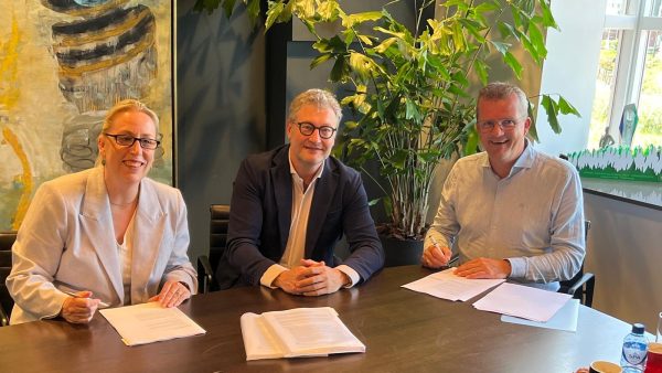 Contractondertekening La Vie – Broek in Waterland